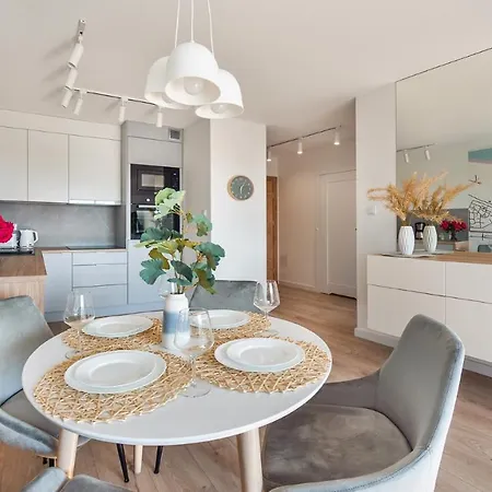 Apartment Lux 17 F Perlowa Przystan- *