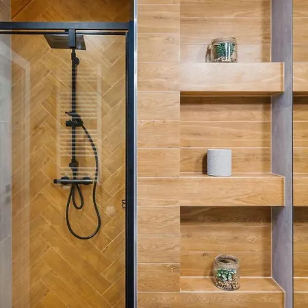 Apartment Lux 17 F Perlowa Przystan- *