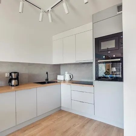 Lux 17 F Perlowa Przystan- *